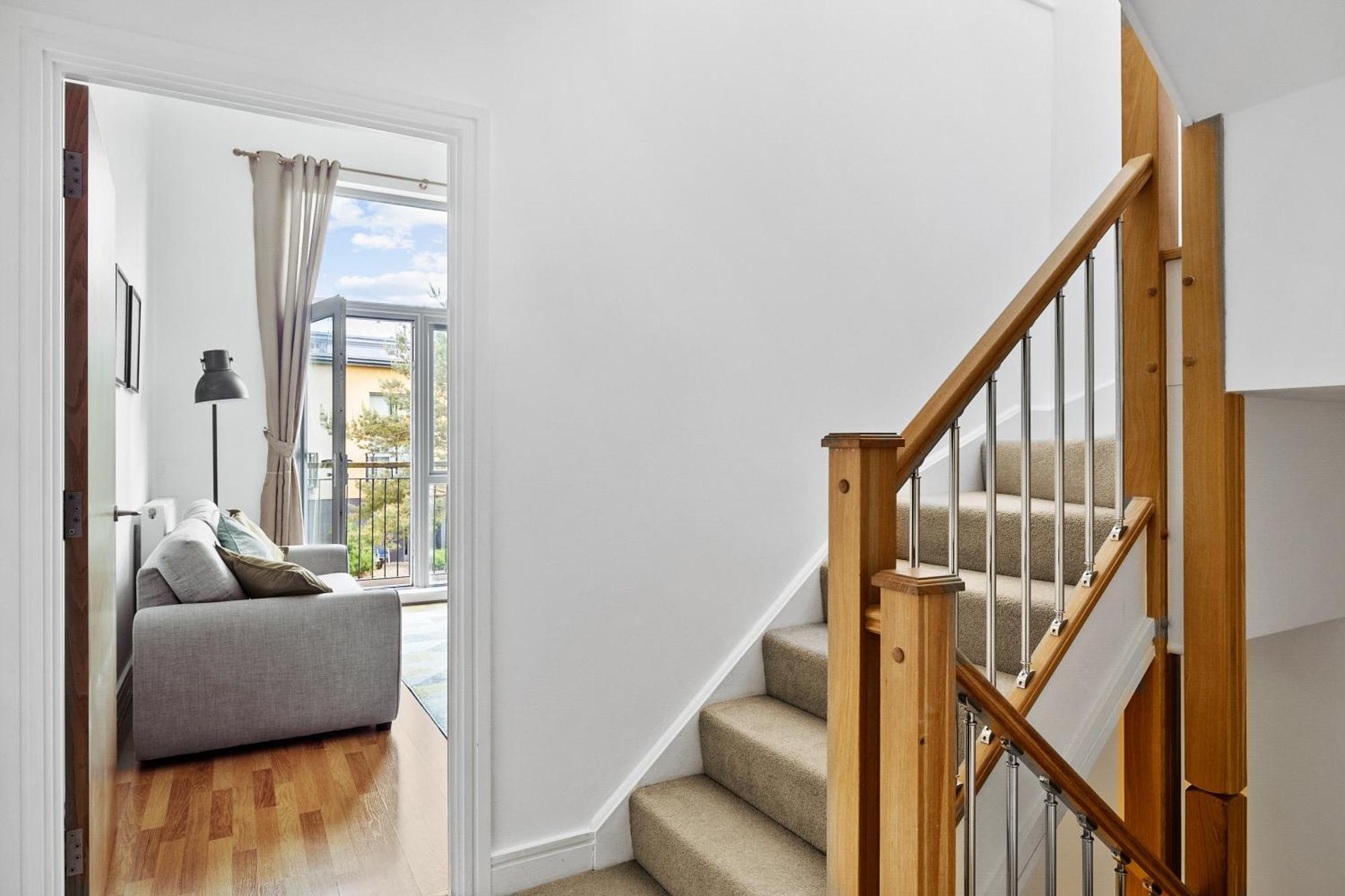 Spacious House By Quay - Sleeps 7 - Free Parking Plymouth Exterior photo